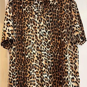 Forever 21 Men's Leopard Print Casual Shirt